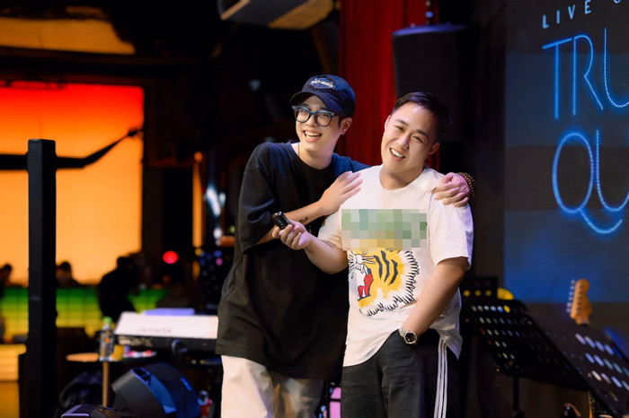 Sơn Tùng đón nhận 2 thành tích mới, Bùi Anh Tuấn tái xuất sau nhiều năm ở ẩn Ảnh 13