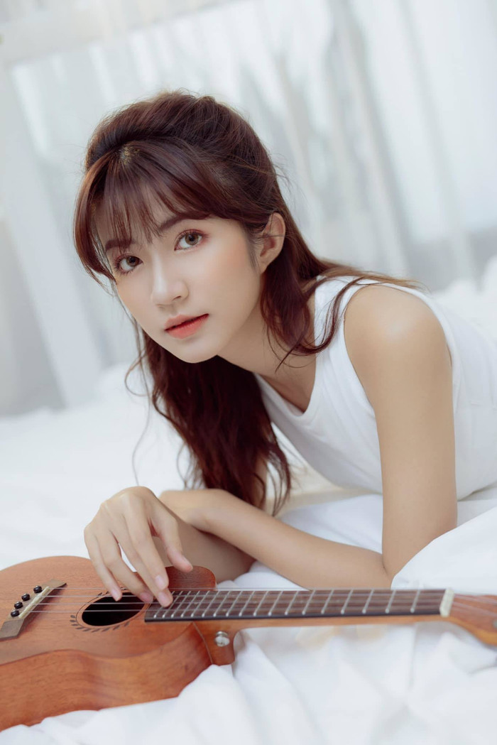 'Tình cũ' Doãn Quốc Đam gây sốc với cảnh hôn dưới nước quay suốt 10 tiếng Ảnh 3