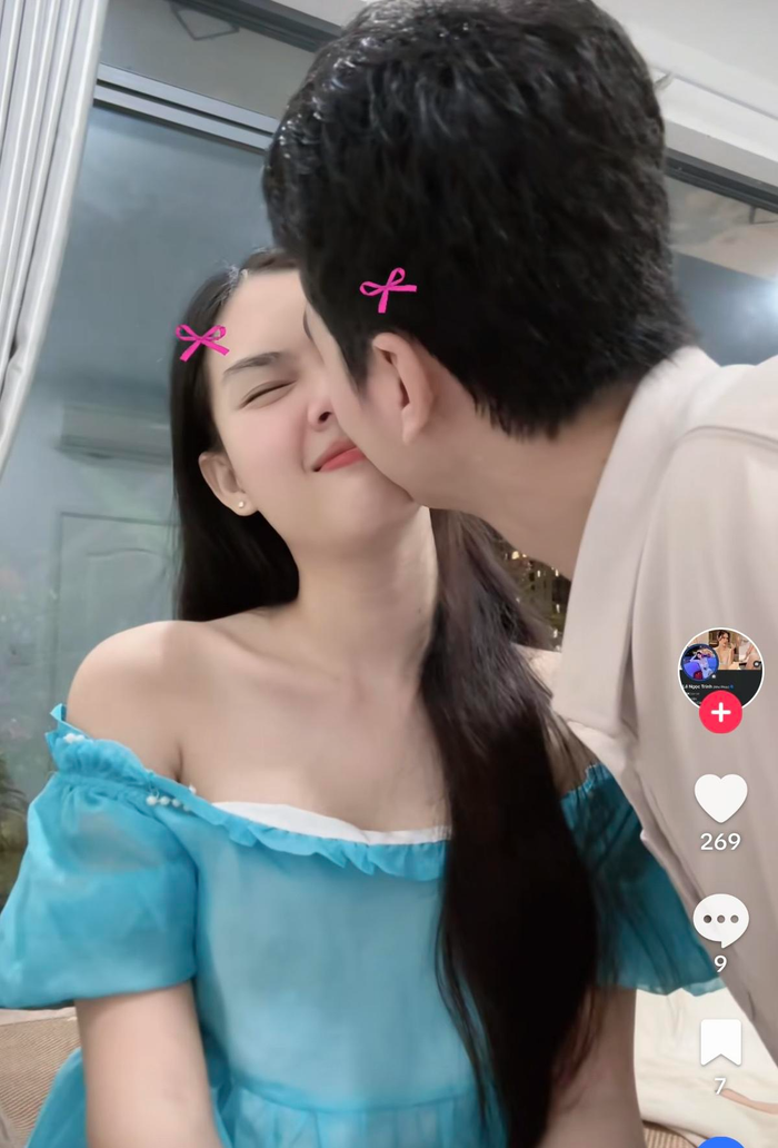 Hiện tại, cặp đôi đã mua nhà và dọn về sống cùng nhau. Nữ diễn viên sinh năm 1996 thường xuyên cập nhật những khoảnh khắc hạnh phúc, vui vẻ bên cạnh chồng khi bước vào hôn nhân. 