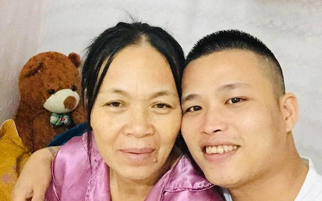 Chàng trai Việt 29 kết hôn với người phụ nữ 53 tuổi, chăm sóc 4 con riêng khiến thế giới cảm phục Ảnh 2