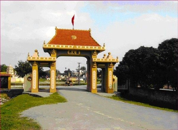 Ở nhiều vùng quê, người ta đặt tên cho con rất lạ lùng