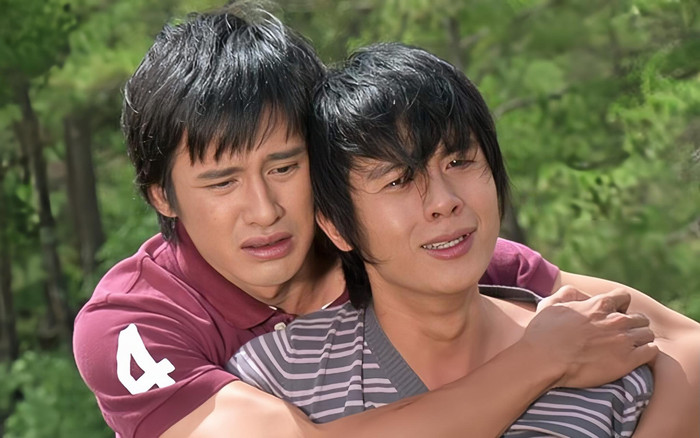 Chuyện tình cảm kín tiếng của Hòa Hiệp: Từng bị đồn yêu Lương Thế Thành, 42 tuổi khoe có con trai Ảnh 2