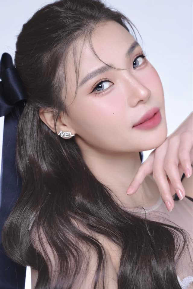 Hình ảnh được Thúy Diễm chia sẻ vào dịp sinh nhật, cô được khen ngày một nhuận sắc.