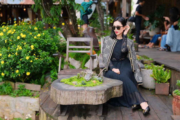 Lệ Quyên thoải mái tận hưởng cuộc sống độc thân. Ảnh: FBNV