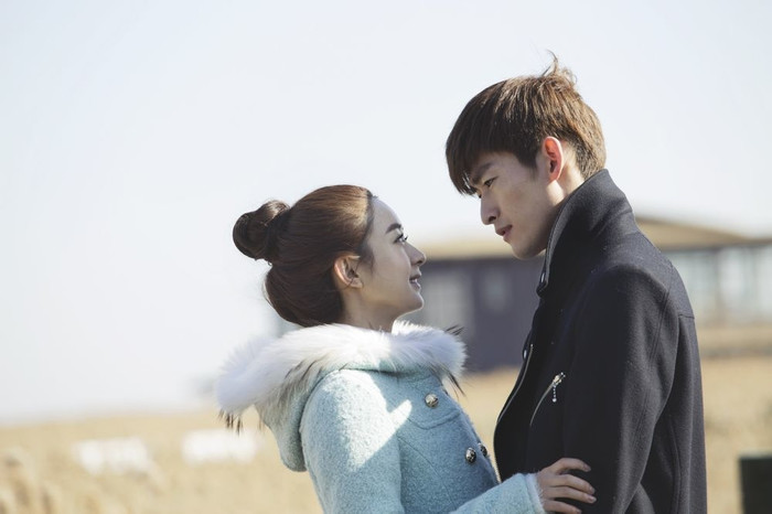 Sau thời gian dài về chung nhà, Triệu Lệ Dĩnh kỷ niệm ngày đặc biệt với 'người ấy' Ảnh 1