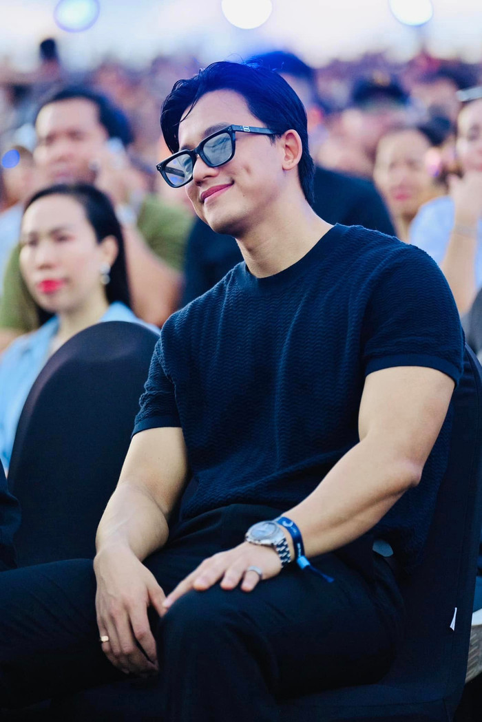 Tại liveshow của Mỹ Tâm vào tháng 5 vừa qua, Mai Tài Phến cũng có mặt để xem 'bạn gái tin đồn' biểu diễn. 