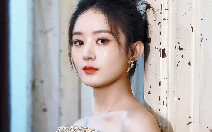 Triệu Lệ Dĩnh đang yêu bạn trai ngoài ngành giải trí? Ảnh 2