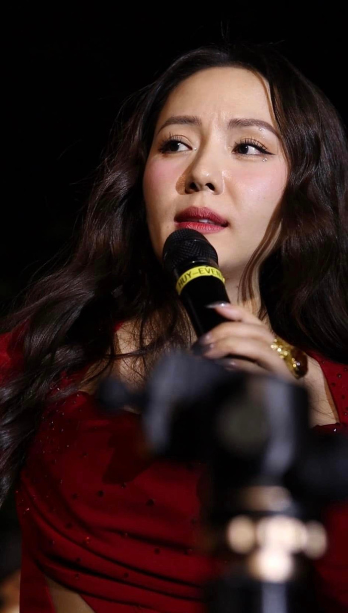 Nữ ca sĩ Việt bức xúc khi nhận được tiền quyên góp từ thiện Ảnh 2