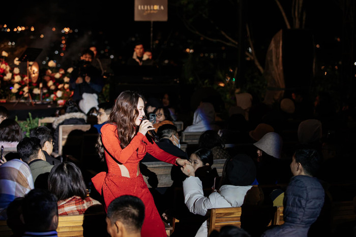 Nữ ca sĩ Việt bức xúc khi nhận được tiền quyên góp từ thiện Ảnh 1