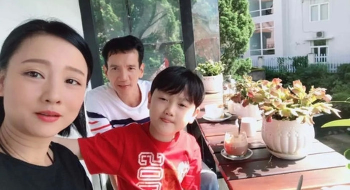 Nữ NSƯT có nhan sắc tựa búp bê sống, nổi tiếng với vai gái làng chơi Ảnh 5