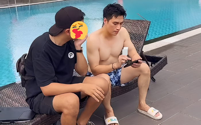 'Giao diện' mới đang gây bão của Việt Anh.