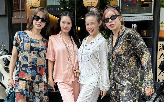 Diệp Lâm Anh - Lan Ngọc mặc đồ bộ xuống phố với hội chị em, nhan sắc mộc ra sao? Ảnh 2