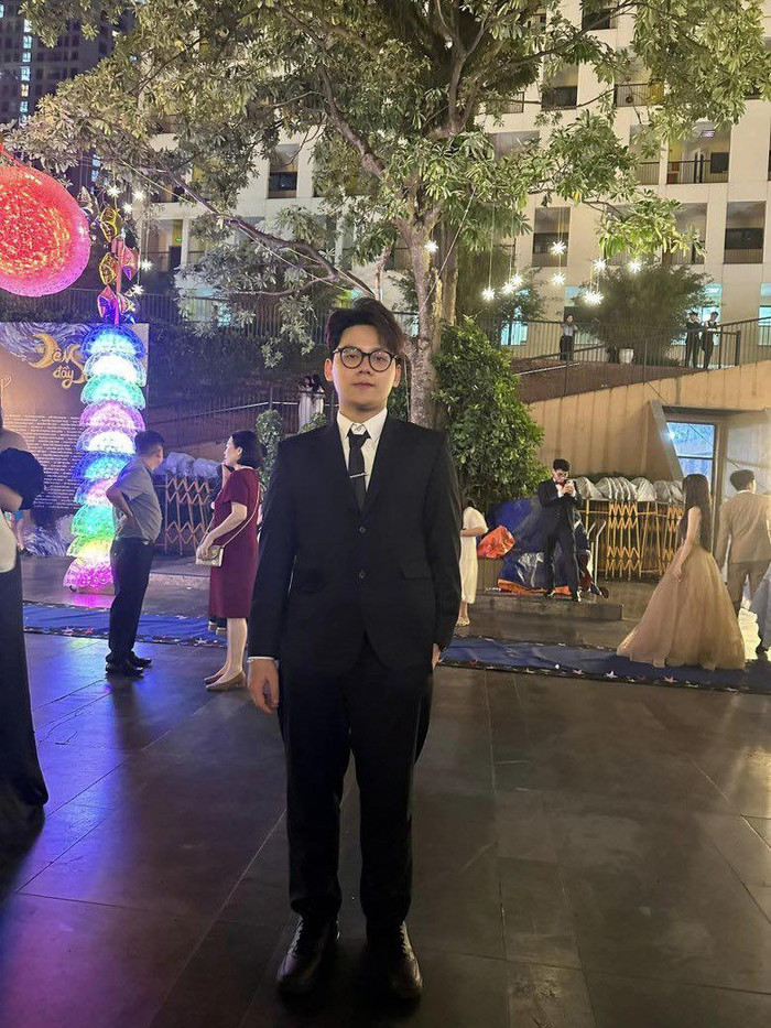 Con trai Thiên Lôi xấu nhất Táo Quân trổ mã, 18 tuổi được khen đẹp trai như tài tử Hàn Quốc Ảnh 3