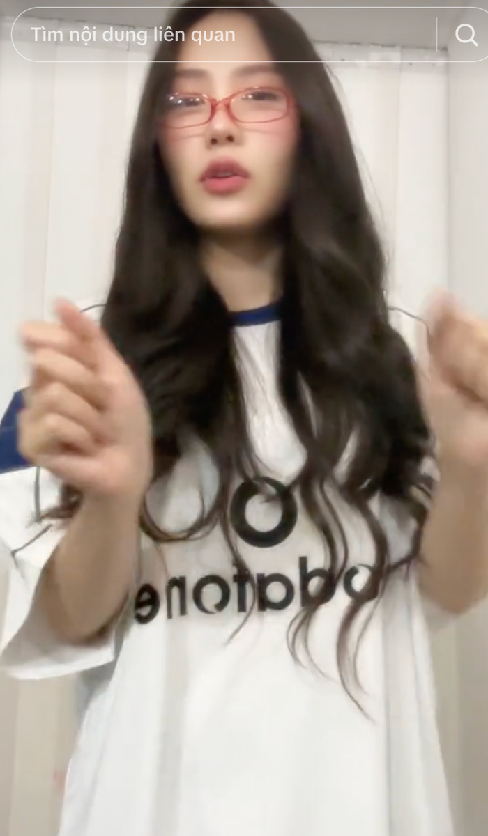 Mai Phương đăng tải video trên trang cá nhân và thu hút hơn 100.000 lượt xem. 