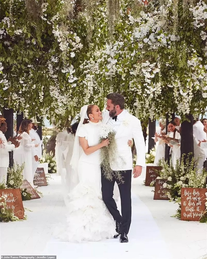 Jennifer Lopez và Ben Affleck đám cưới vào năm 2022. 