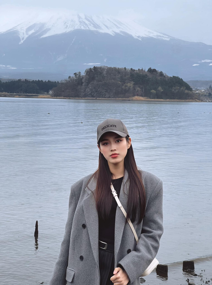 Hoa hậu Đỗ Thị Hà biết tận dụng nhiều cơ hội để phát triển bản thân. Ảnh FBNV