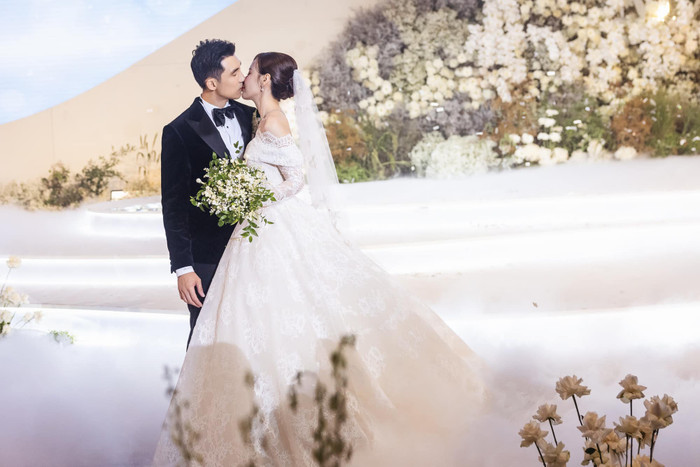 Midu và Minh Đạt đã tổ chức đám cưới vào cuối tháng 6 năm nay. Ảnh: FBNV