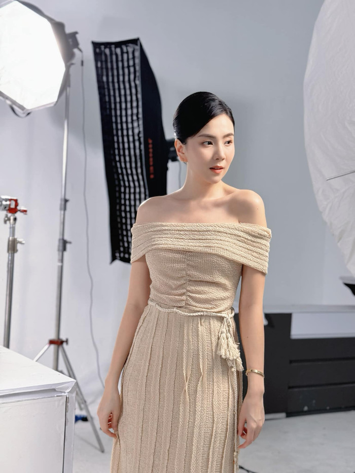 Nữ MC thời tiết rút ra cho bản thân nhiều bài học sau bão giông.