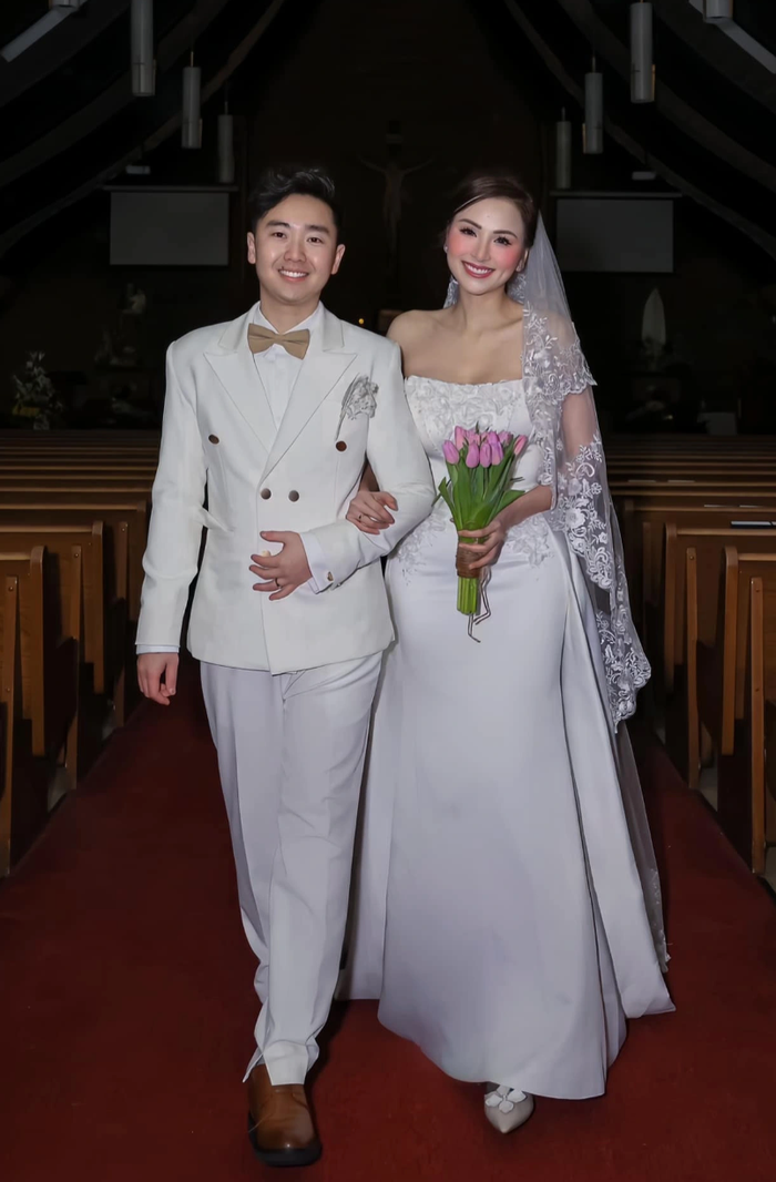 Hoa hậu Diễm Hương đã tổ chức hôn lễ với ông xã Việt kiều trong đầu năm 2024.