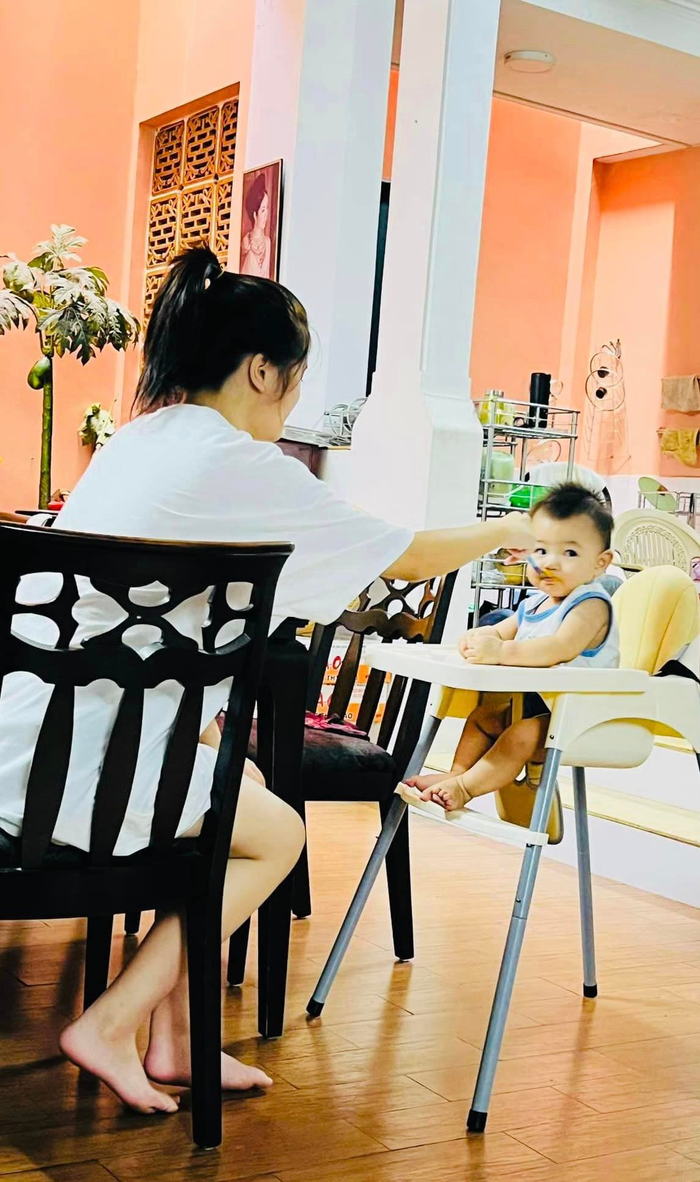 Cô bé sở hữu tính từ lập từ khi còn bé.