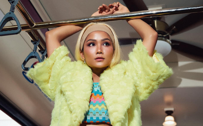 H'Hen Niê gây tò mò với danh tính anh tài xế Ảnh 2