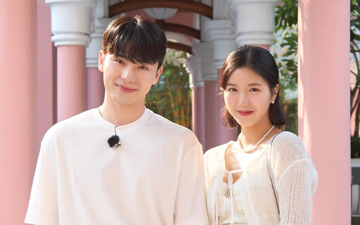 Minuk và Lee Hooyeon từng được dự đoán sẽ trở thành cặp đôi đầu tiên tại Đảo Thiên Đường