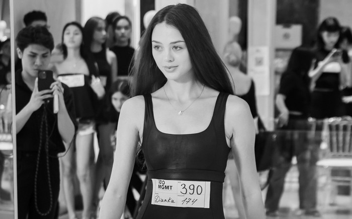 Vợ Bùi Tiến Dũng để mặt mộc, chật vật đi casting Ảnh 2