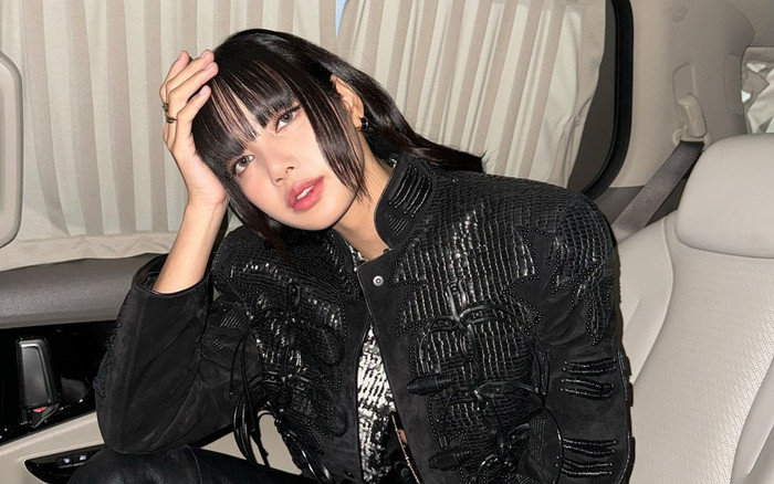 Lisa đến rạp phim với outfit hơn 2 tỉ đồng Ảnh 2