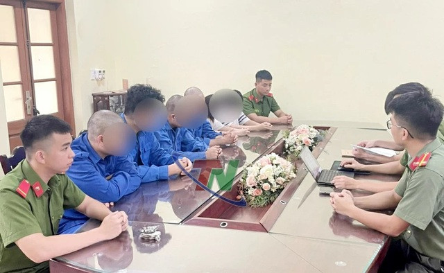 4 thanh niên tại cơ quan Công an TP. Thái Nguyên.