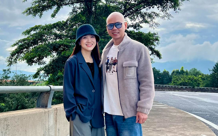 Nam ca sĩ định đi tu, gặp mỹ nhân kém 12 tuổi rồi cưới làm vợ, giờ thay đổi ra sao? Ảnh 2