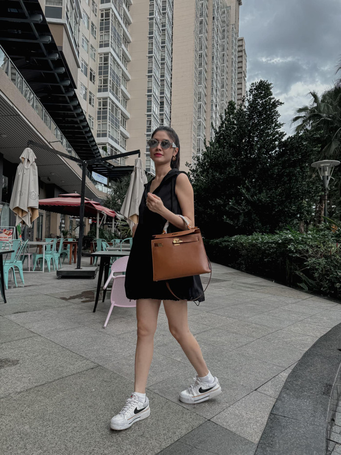 Thuỷ Anh để lộ nhiều dấu hiệu của mẹ bầu nhưng không lên tiếng làm rõ.