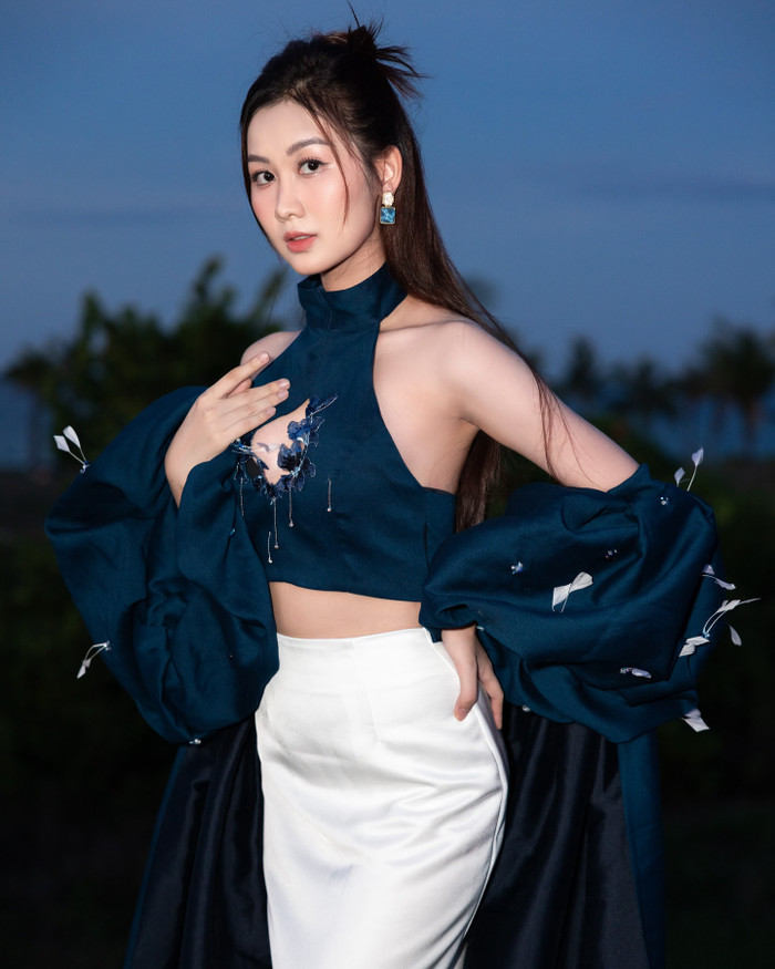 Người đẹp Võ Lê Quế Anh vừa đăng quang Hoa hậu Hòa bình Việt Nam 2024 được đánh giá có phong cách khá hiền, dịu dàng, chưa đủ tiêu chí tiệm cận với đấu trường Miss Grand International.&nbsp;