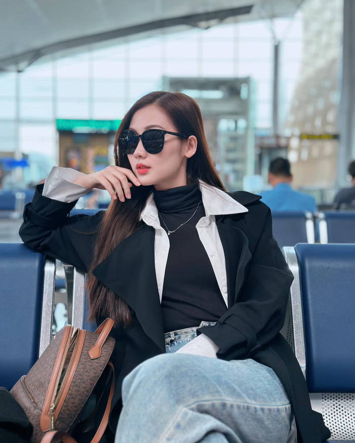 Người hâm mộ cho rằng phong thái và nhan sắc của Quế Anh vẫn chưa toát được khí chất của một 'nữ hoàng sắc đẹp' quyến rũ như yêu thích của chủ tịch Miss Grand Vietnam. Điều này có thể gây bất lợi khi cô nàng tranh tài ở quốc tế trong tháng 10 này.&nbsp;