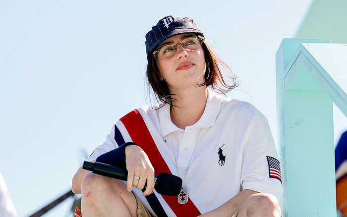 Phong cách của Billie Eilish khi trình diễn ở lễ bế mạc Olympic 2024 Ảnh 2