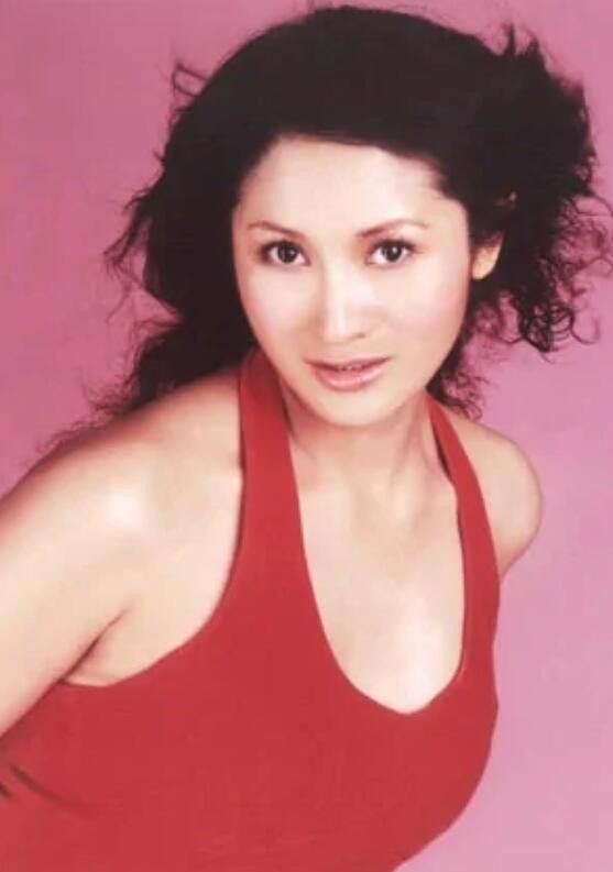 Năm 2003, Trương Ngọc từng gây chấn động khi tung 20 clip nóng. 