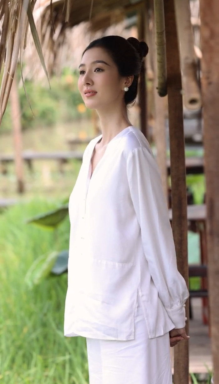 Hình ảnh mới nhất được vợ trẻ kém 17 tuổi của Hồ Quang Hiếu chia sẻ.