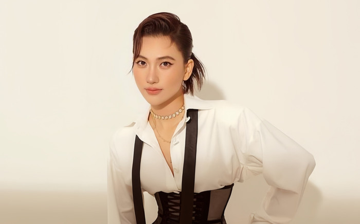 Đẳng cấp quý cô: Phương Anh Đào diện corset khoe thắt eo nóng bỏng Ảnh 2