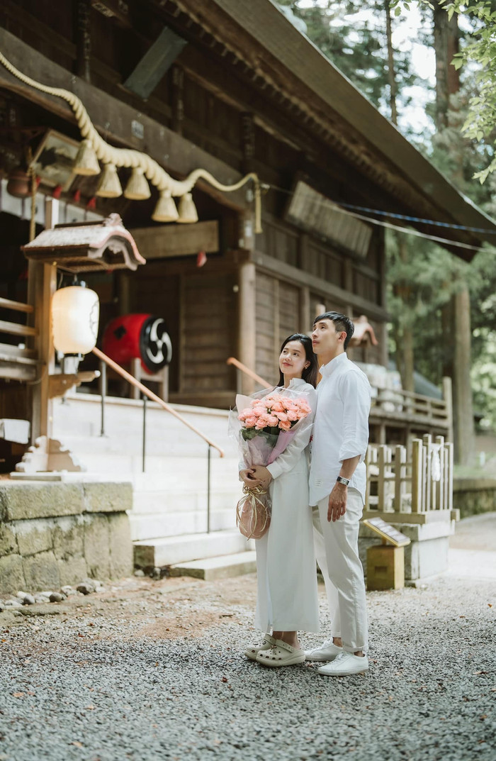 Sau đám cưới hoành tráng vào cuối tháng 6, Midu và thiếu gia Minh Đạt dành thời gian để đi du lịch, tận hưởng cuộc sống vợ chồng son.