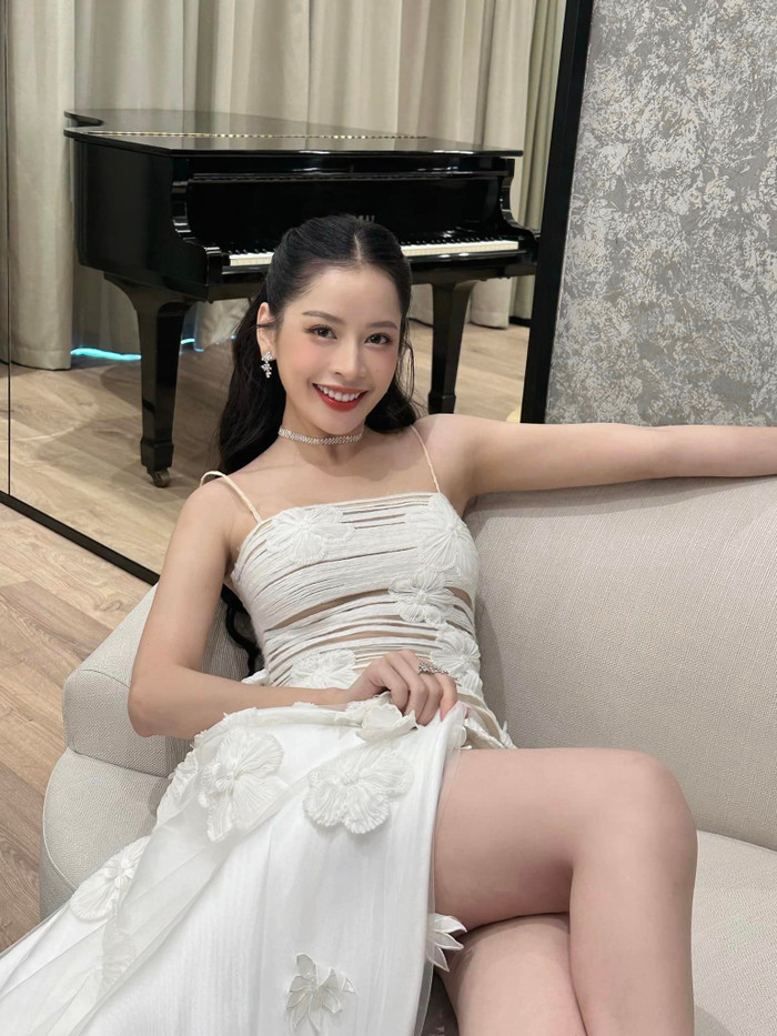 Động thái lạ của Chi Pu Ảnh 2