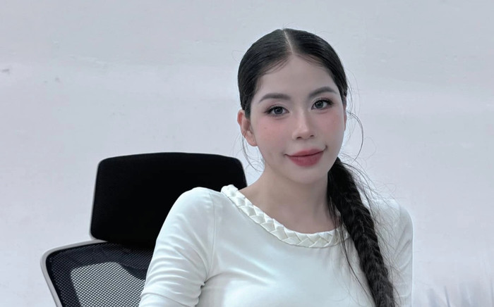 Học vấn đáng ngưỡng mộ của Hằng Du Mục Ảnh 2