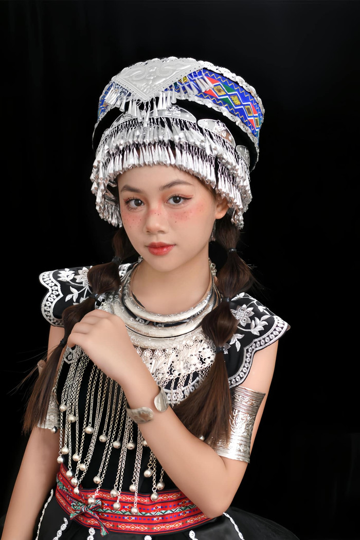 So kè 2 mỹ nhân từng bị con trai Vân Dung 'ép cưới': Thu Hà Ceri và 'con gái' Hồng Diễm ai đỉnh hơn? Ảnh 3