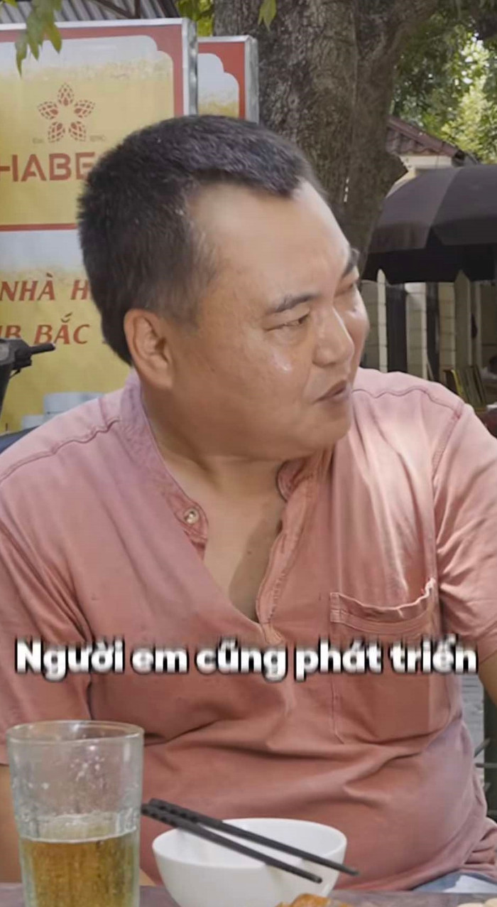 Nam MC cho biết anh từng bị nhìn nhầm là... xe ôm.