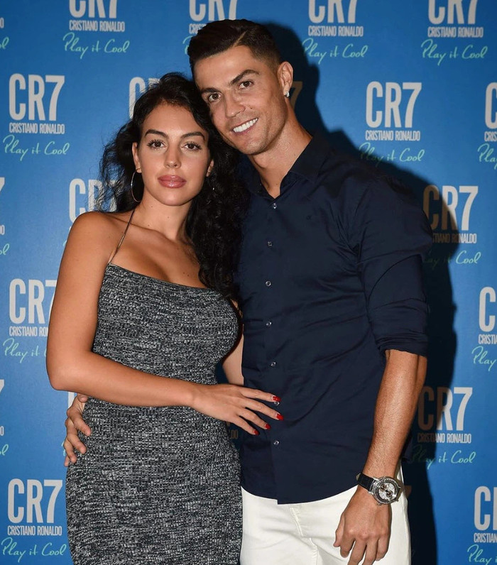 'Vợ hờ' của Cristiano Ronaldo có bí quyết giữ gìn sức khỏe và vóc dáng rất tốt.