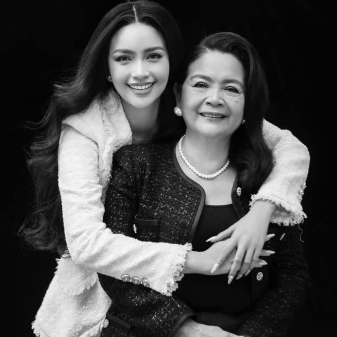 Mẹ của Ngọc Châu qua đời do tai nạn giao thông khiến người hâm mộ không khỏi bàng hoàng.