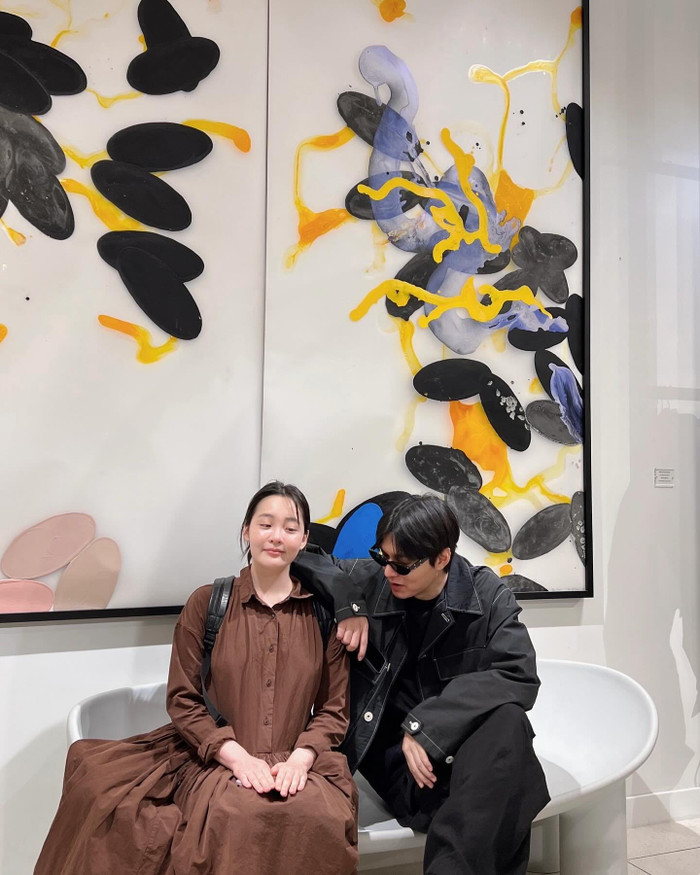 Trước đó, cặp đôi gây sốt khi đi chơi cùng nhau ở Mỹ.