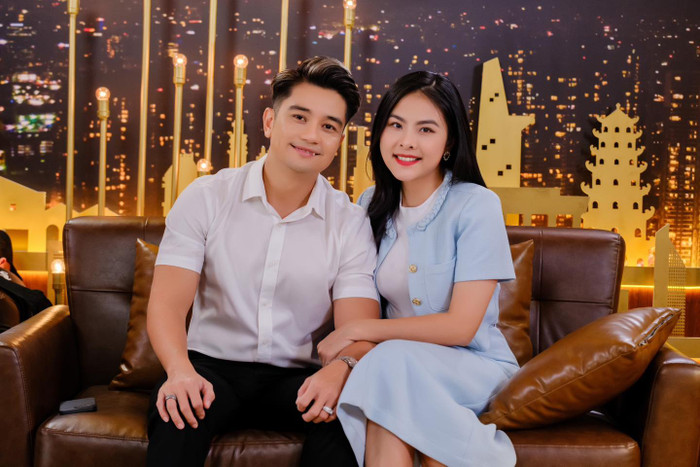 Cả hai đang chuẩn bị đón con thứ 4 chào đời. 