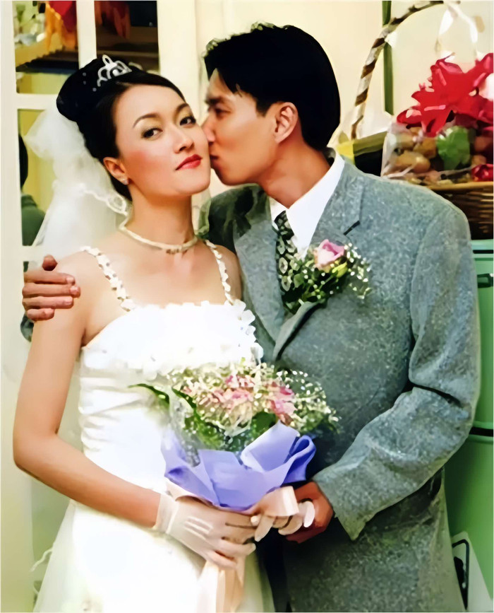 hình ảnh hiếm hoi của nghệ sĩ Vân Dung bên chồng.