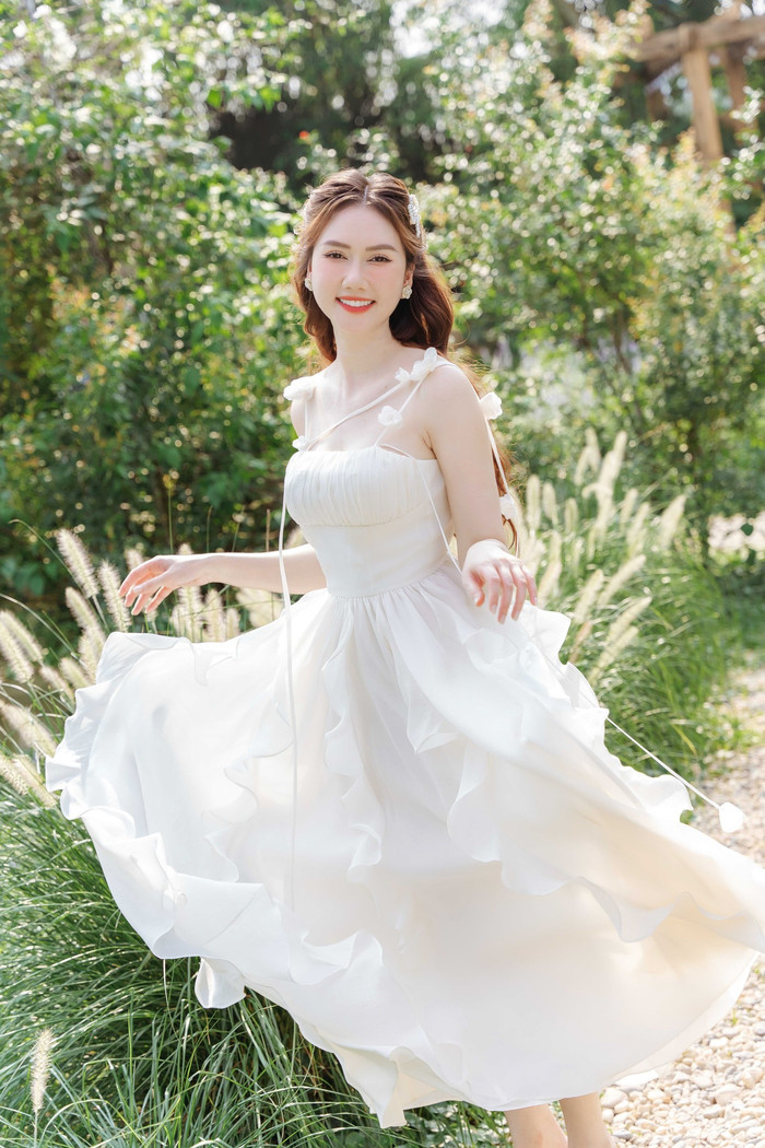 Đang mang bầu cô vẫn tham gia đóng phim.