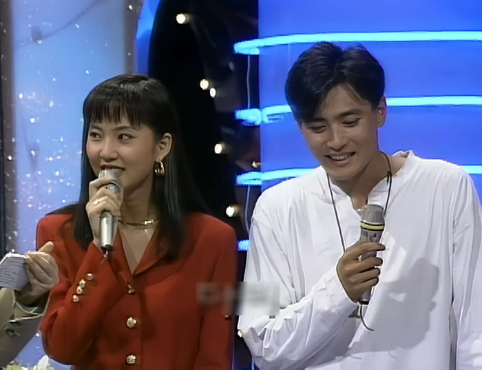 Có thông tin cho rằng Jang Dong Gun phụ bạc Yum Jung Ah vì có tình cảm với diễn viên Go So Young. 