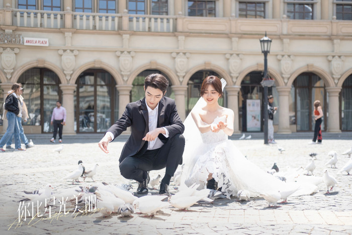 Tương tác ngọt ngào của Hứa Khải - Đàm Tùng Vận khiến dân tình 'sụp hố'. 